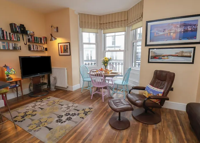 Apartment 4